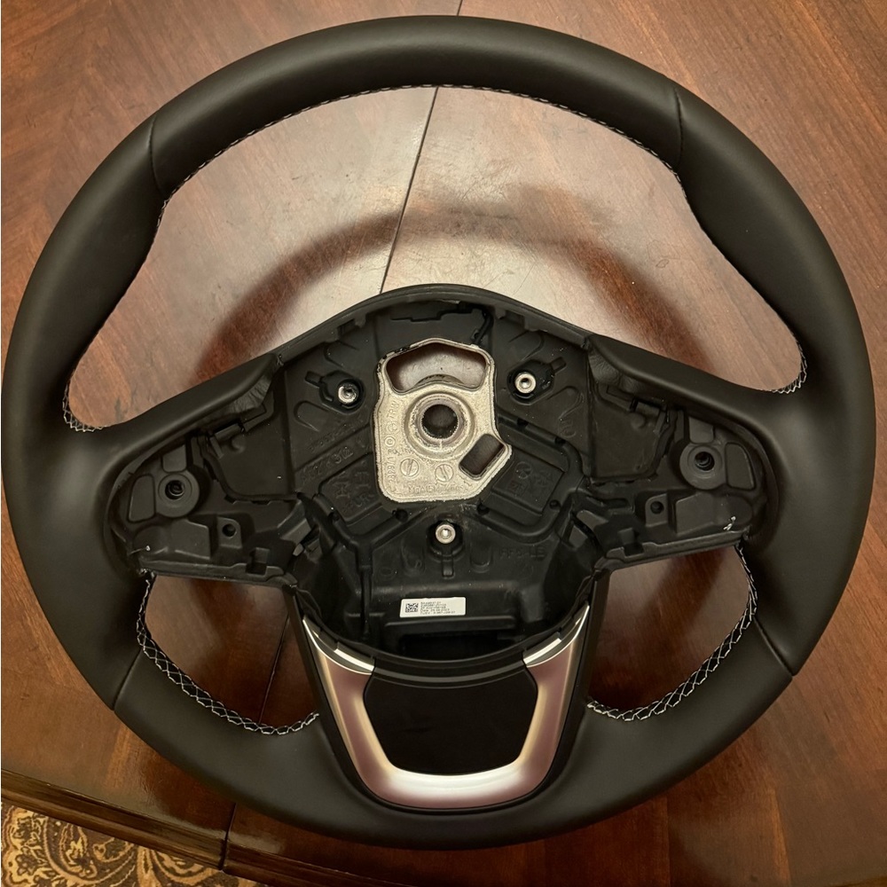 Toyota Supra 2024 steering wheel